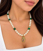 Collar 2 en 1 Virgen de Guadalupe Esmeralda